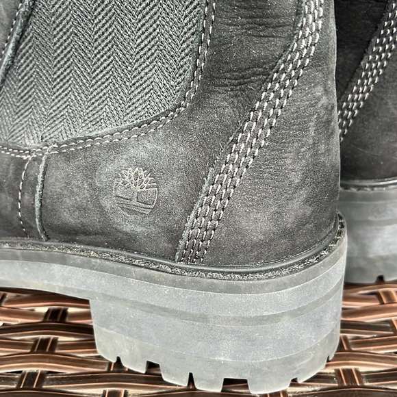 Timberland Courmayeur Valley Chelsea Boots - Size 8.5 - Picture 14 of 14